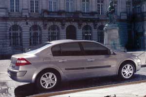 Megane saloon front select